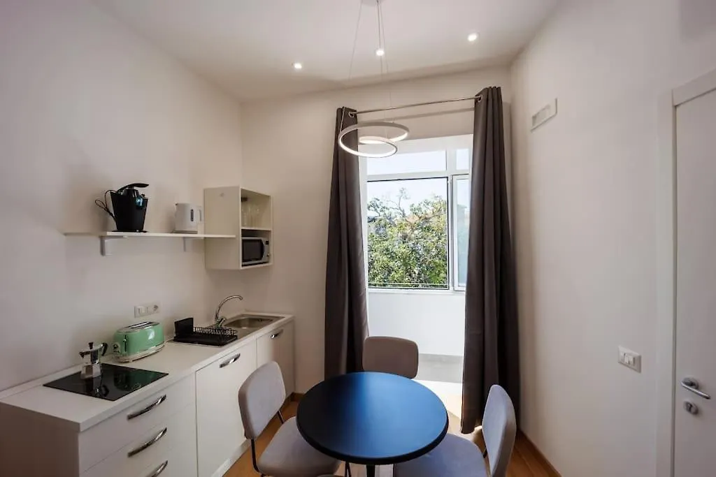 House In Decumani Entire Apartment By Houseinnaples  Naples