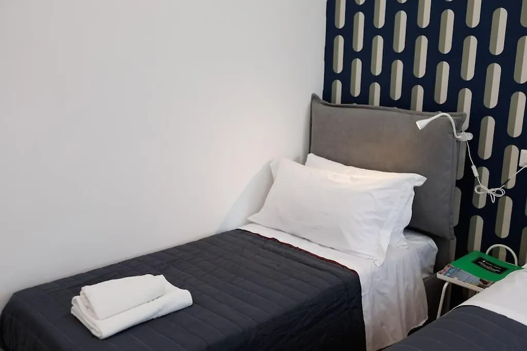 House In Decumani Entire Apartment By Houseinnaples